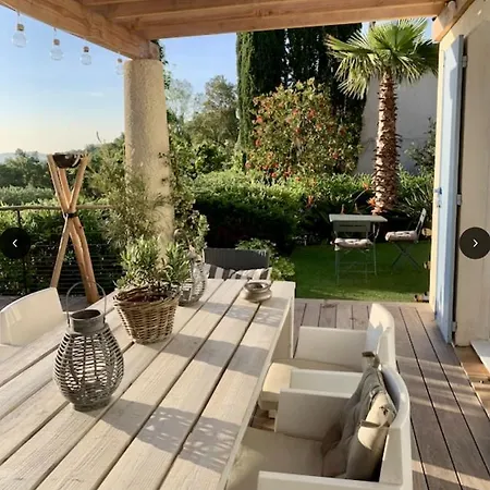Les Restanques Maison Des Chenes Apercue Mer Grimaud